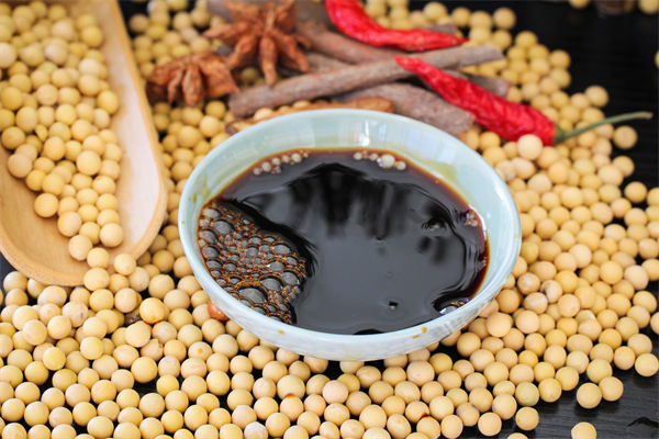 廠商回應(yīng)零添加醬油檢出鎘和砷，相關(guān)企業(yè)有何啟示？