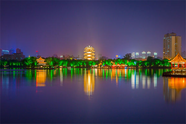 營銷轉(zhuǎn)化率低迷？濟(jì)南營銷咨詢公司如何精準(zhǔn)打通獲客變現(xiàn)鏈路？