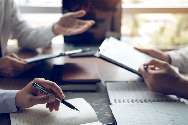 追求短期績效狂歡，企業(yè)正在付出哪些隱性代價(jià)？