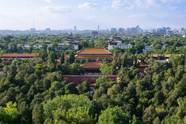 多家公司通知帶薪放假看閱兵，績效管理有何啟示？